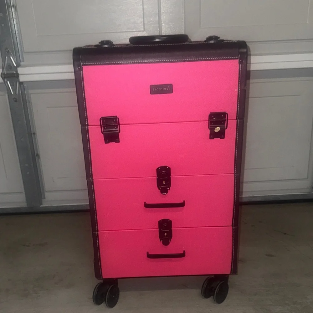 Pink Rolling Make-up Storage Trunk